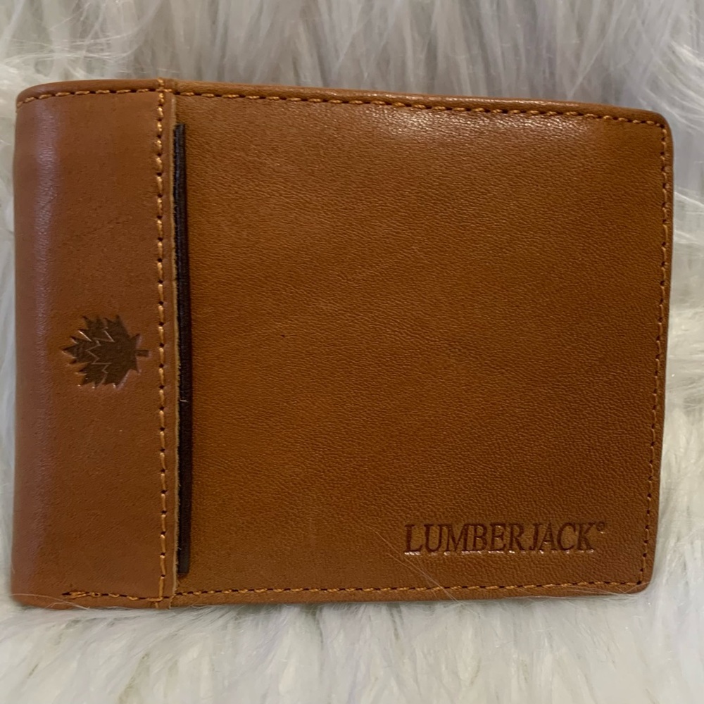 LUMBERJACK leather tan men’s maple leaf embossed Bi-Fold wallet LNWOT